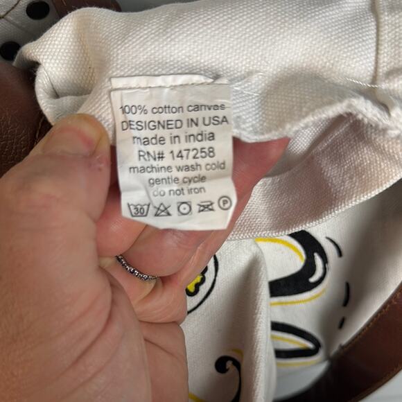 Simply Southern White and Brown Tote with Bee Kind Design - Picture 7 of 9